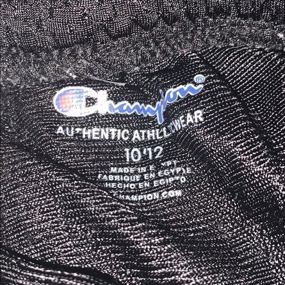 Champion shorts size 10-12  - Picture 5 of 8